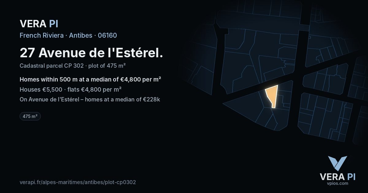 27 Avenue de l'Estérel, Antibes at night – the plot lit, the parcels around coloured by the prices near them