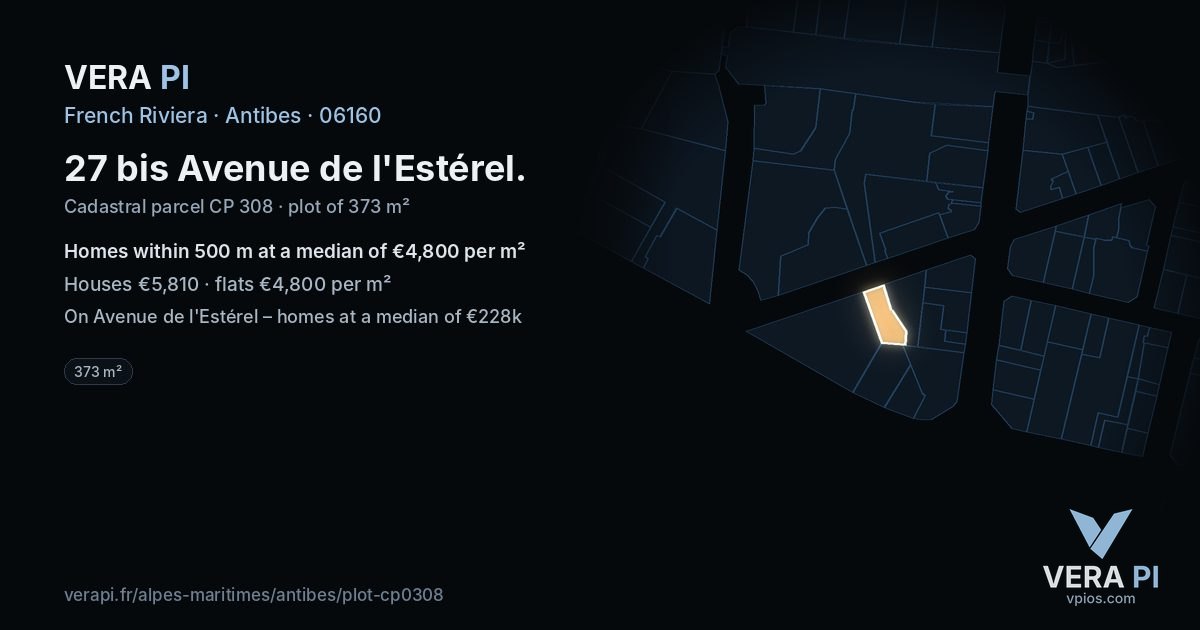 27 bis Avenue de l'Estérel, Antibes at night – the plot lit, the parcels around coloured by the prices near them