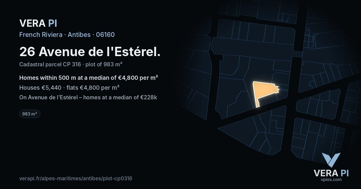 26 Avenue de l'Estérel, Antibes at night – the plot lit, the parcels around coloured by the prices near them
