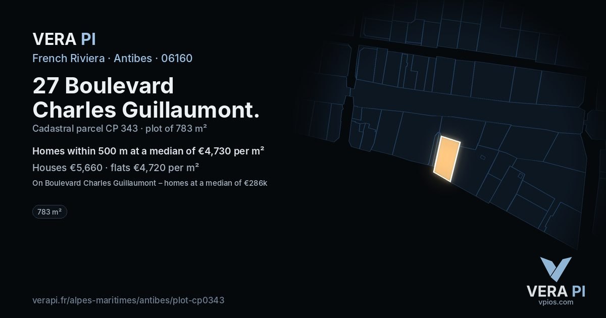 27 Boulevard Charles Guillaumont, Antibes at night – the plot lit, the parcels around coloured by the prices near them