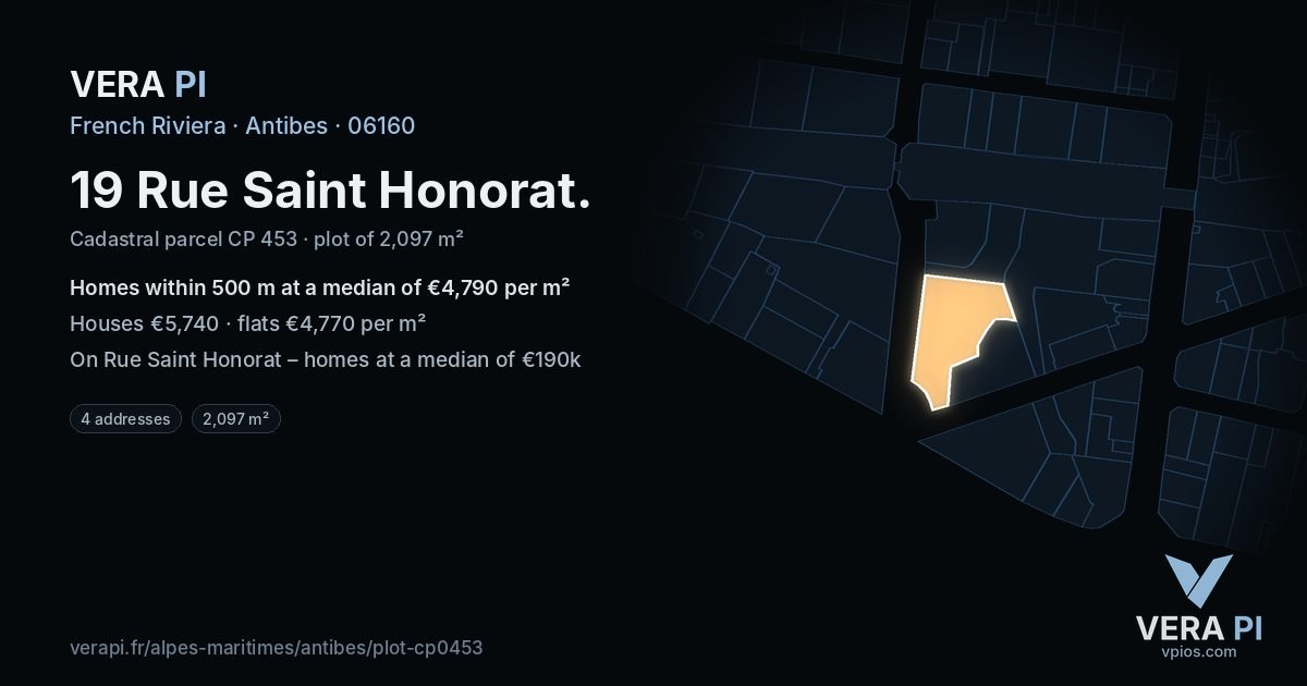 19 Rue Saint Honorat, Antibes at night – the plot lit, the parcels around coloured by the prices near them