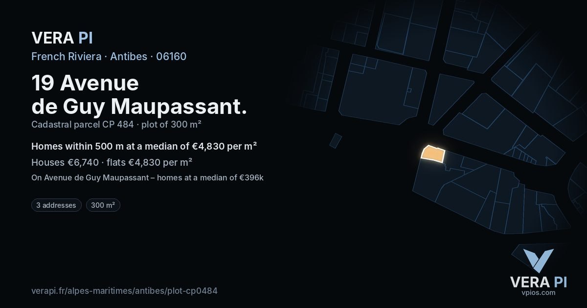 19 Avenue de Guy Maupassant, Antibes at night – the plot lit, the parcels around coloured by the prices near them