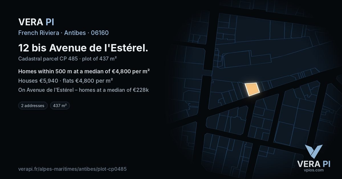 12 bis Avenue de l'Estérel, Antibes at night – the plot lit, the parcels around coloured by the prices near them