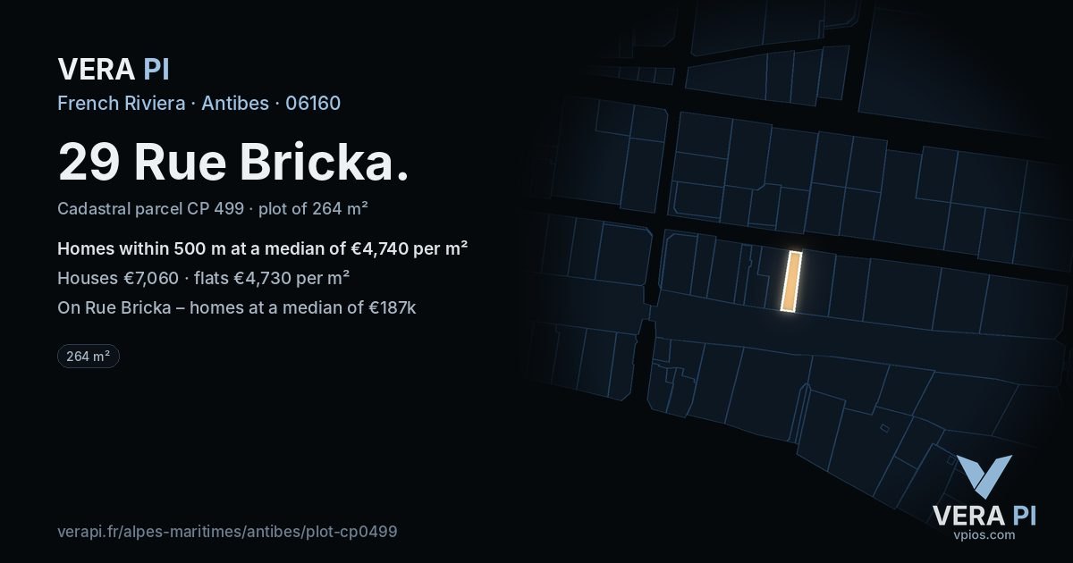 29 Rue Bricka, Antibes at night – the plot lit, the parcels around coloured by the prices near them