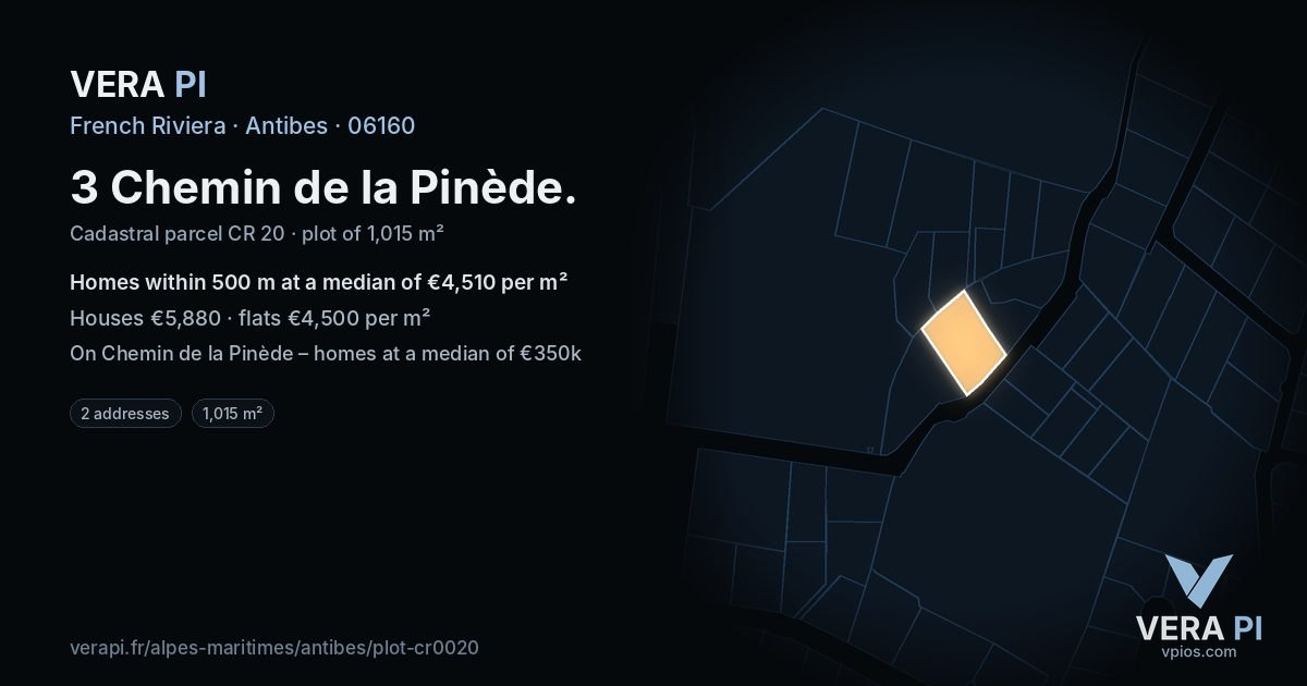 3 Chemin de la Pinède, Antibes at night – the plot lit, the parcels around coloured by the prices near them