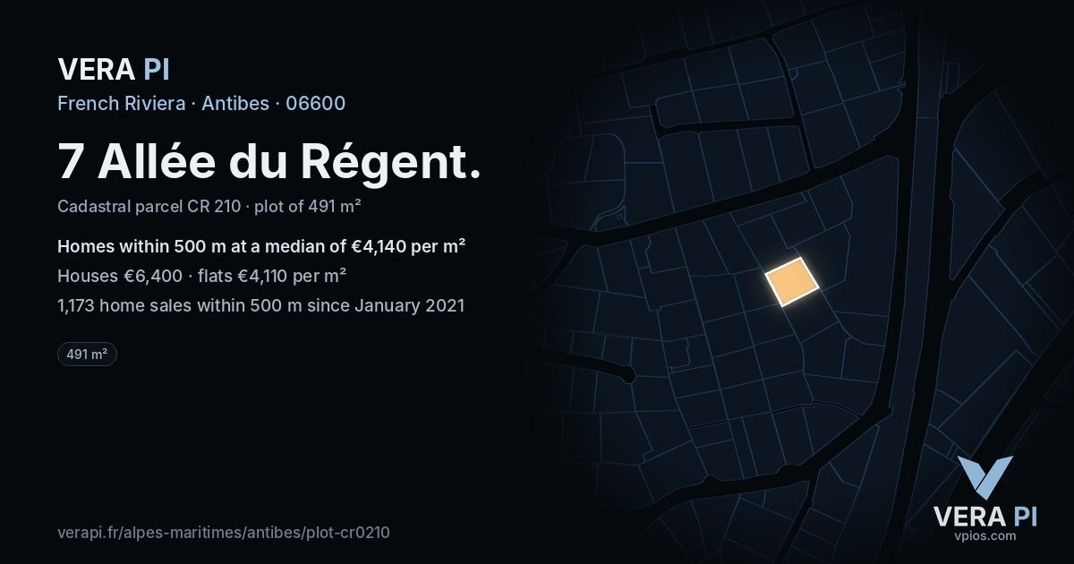 7 Allée du Régent, Antibes at night – the plot lit, the parcels around coloured by the prices near them