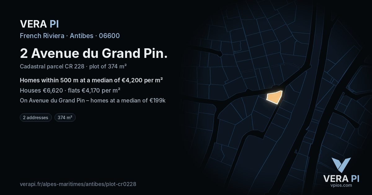 2 Avenue du Grand Pin, Antibes at night – the plot lit, the parcels around coloured by the prices near them