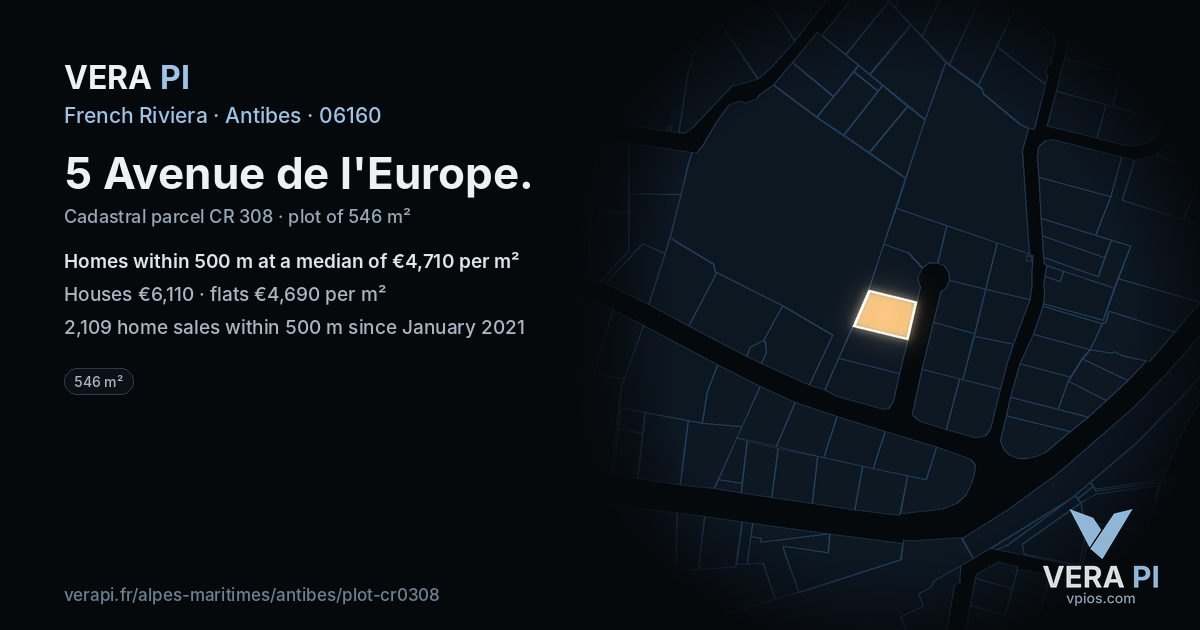 5 Avenue de l'Europe, Antibes at night – the plot lit, the parcels around coloured by the prices near them