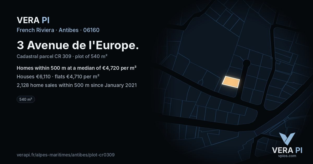 3 Avenue de l'Europe, Antibes at night – the plot lit, the parcels around coloured by the prices near them