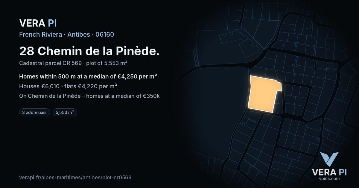 28 Chemin de la Pinède, Antibes at night – the plot lit, the parcels around coloured by the prices near them