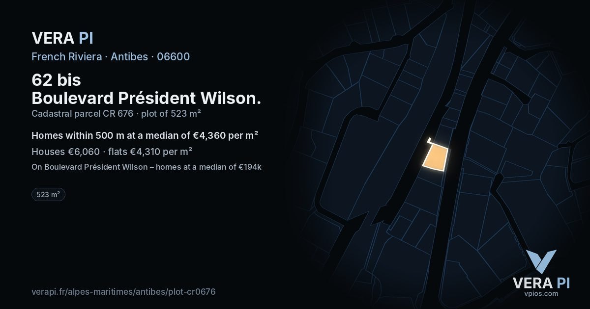 62 bis Boulevard Président Wilson, Antibes at night – the plot lit, the parcels around coloured by the prices near them