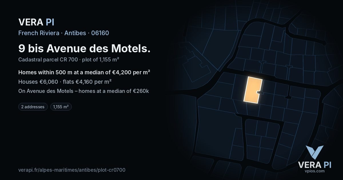 9 bis Avenue des Motels, Antibes at night – the plot lit, the parcels around coloured by the prices near them