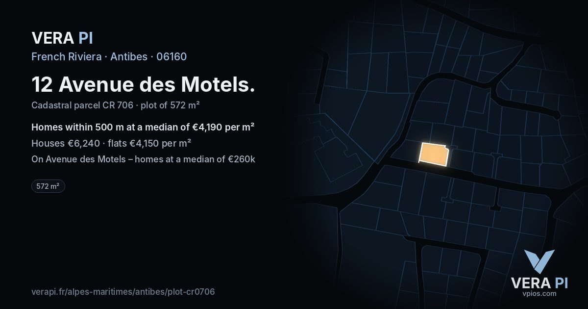 12 Avenue des Motels, Antibes at night – the plot lit, the parcels around coloured by the prices near them