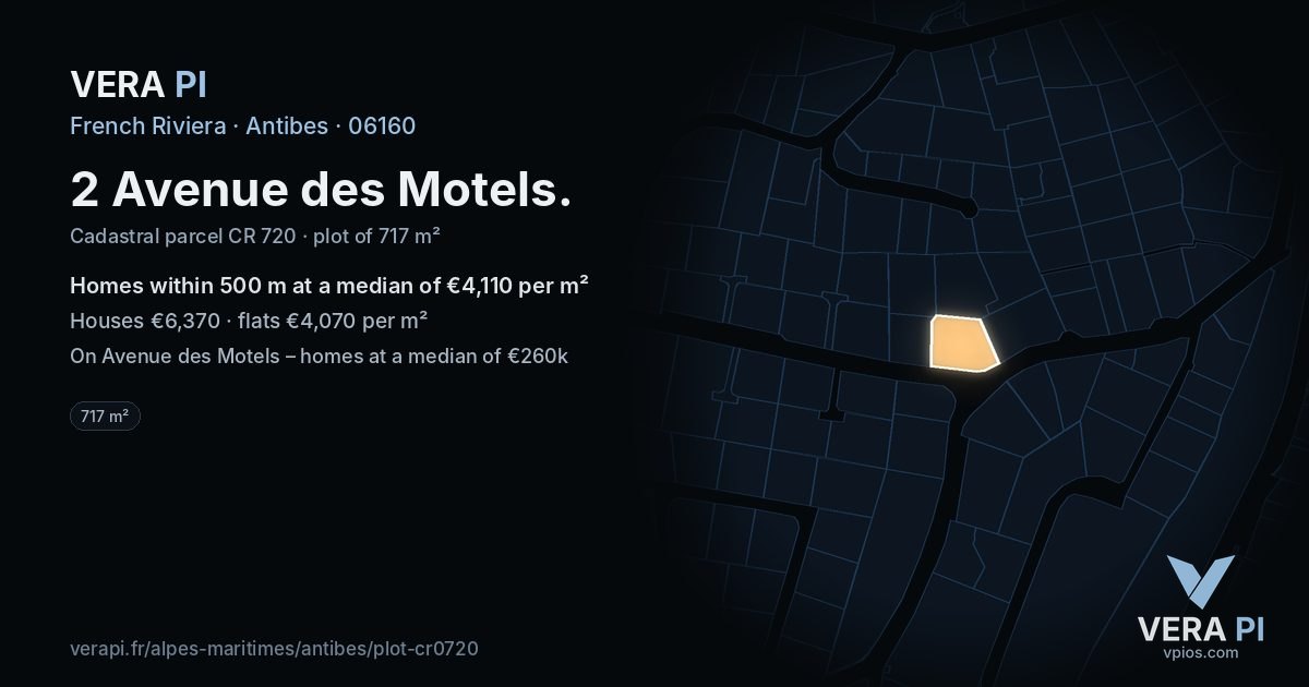 2 Avenue des Motels, Antibes at night – the plot lit, the parcels around coloured by the prices near them
