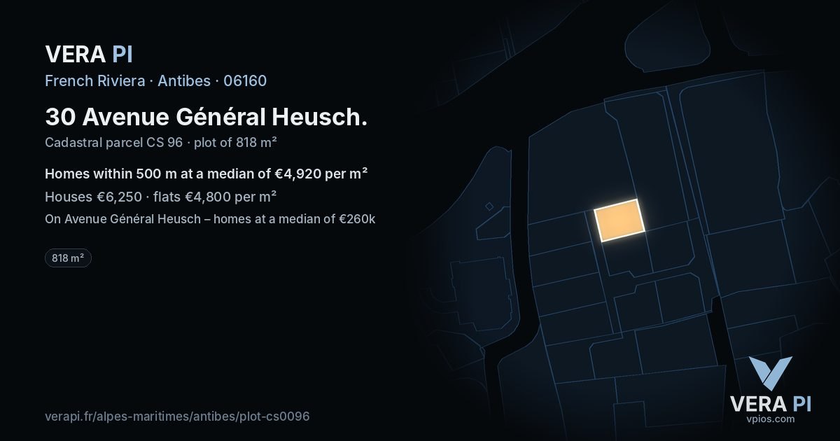 30 Avenue Général Heusch, Antibes at night – the plot lit, the parcels around coloured by the prices near them