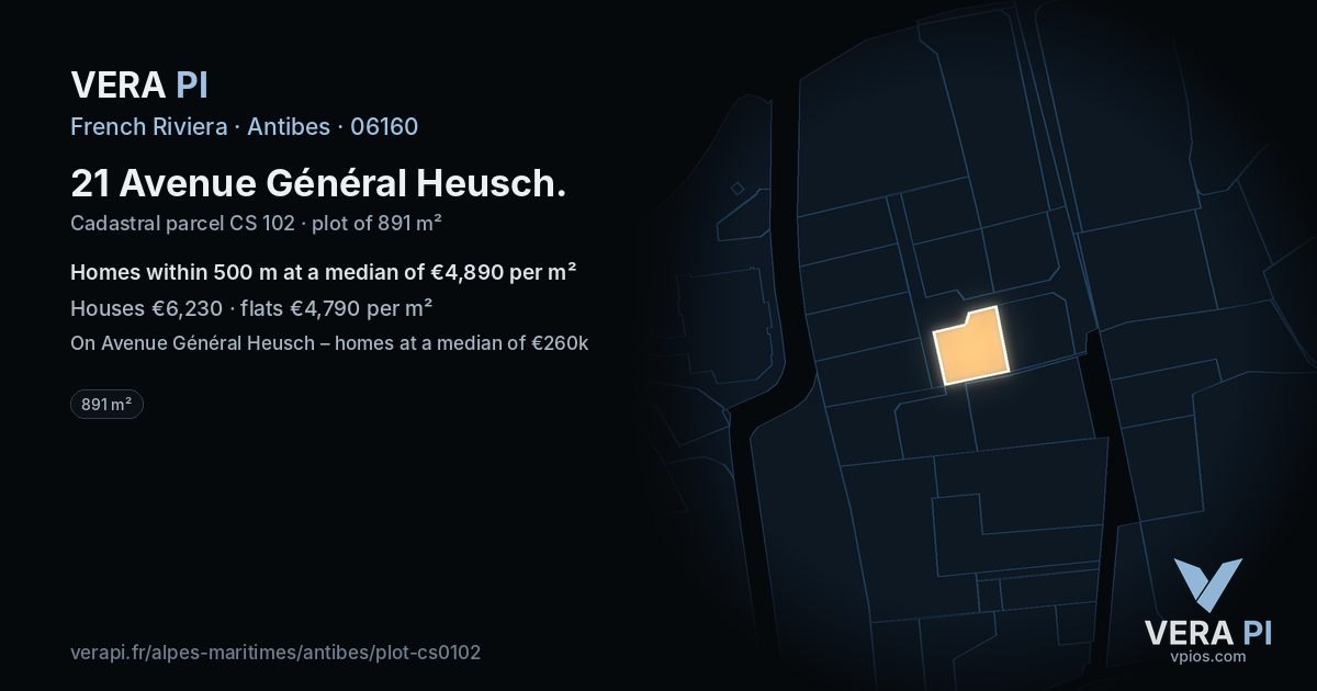 21 Avenue Général Heusch, Antibes at night – the plot lit, the parcels around coloured by the prices near them
