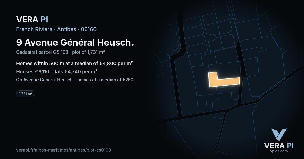 9 Avenue Général Heusch, Antibes at night – the plot lit, the parcels around coloured by the prices near them