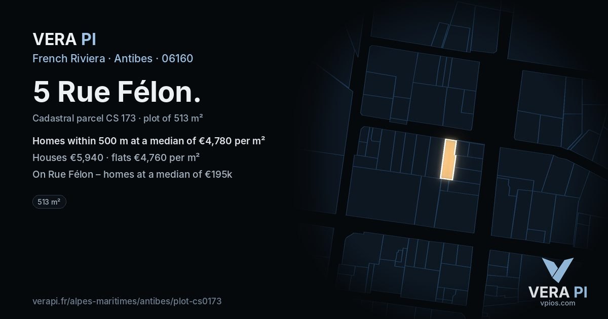 5 Rue Félon, Antibes at night – the plot lit, the parcels around coloured by the prices near them