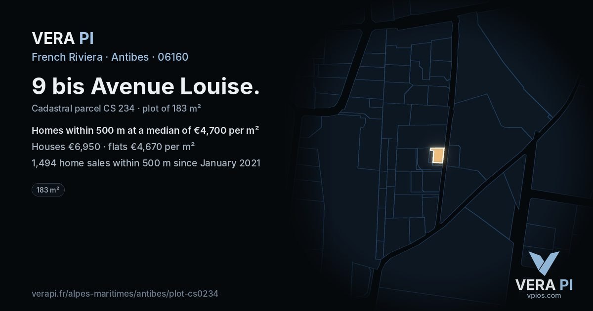 9 bis Avenue Louise, Antibes at night – the plot lit, the parcels around coloured by the prices near them