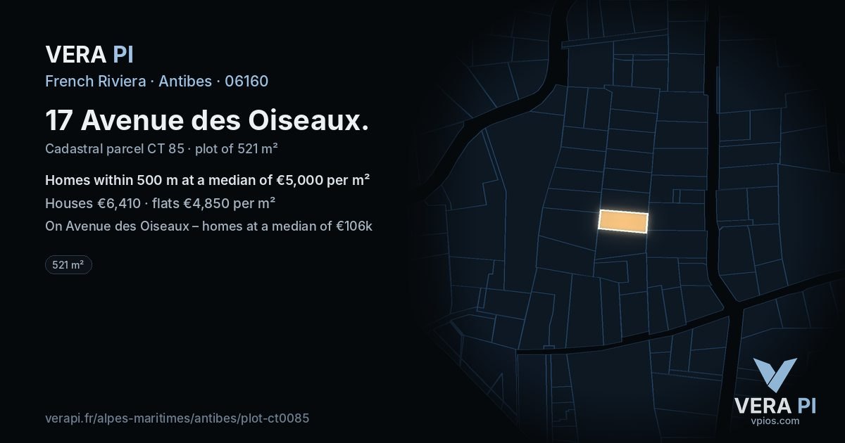 17 Avenue des Oiseaux, Antibes at night – the plot lit, the parcels around coloured by the prices near them