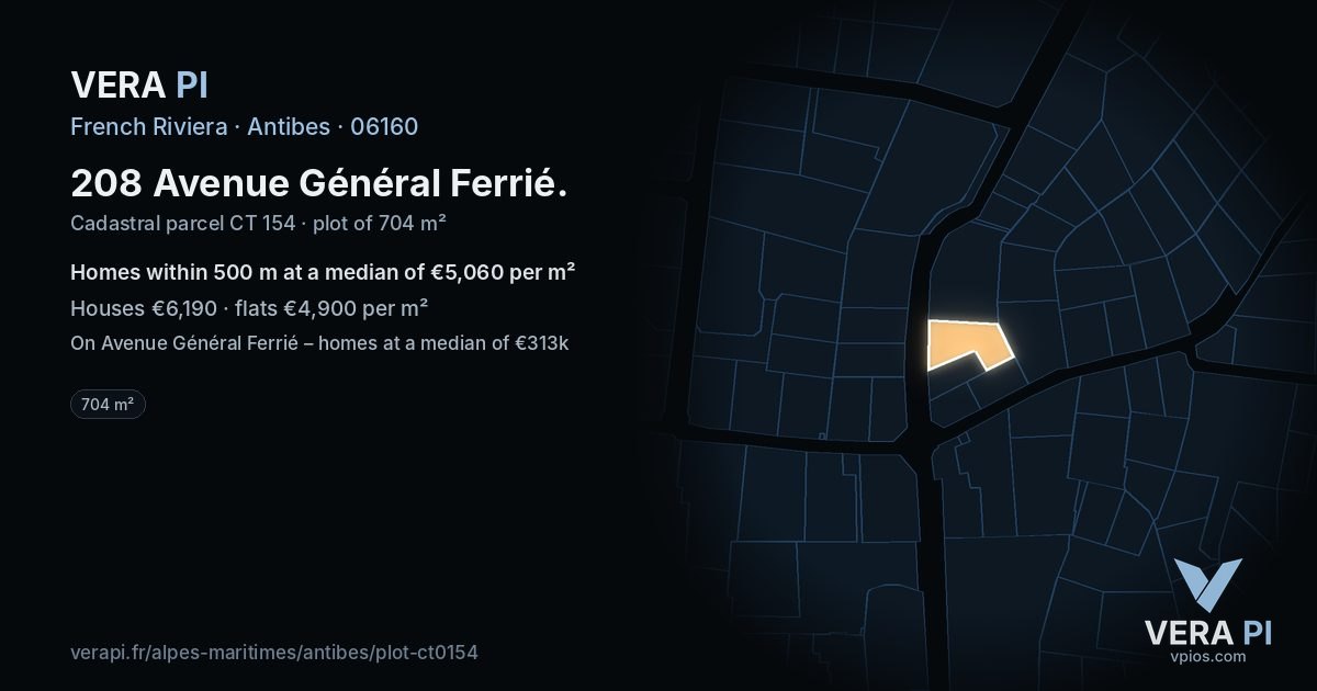 208 Avenue Général Ferrié, Antibes at night – the plot lit, the parcels around coloured by the prices near them