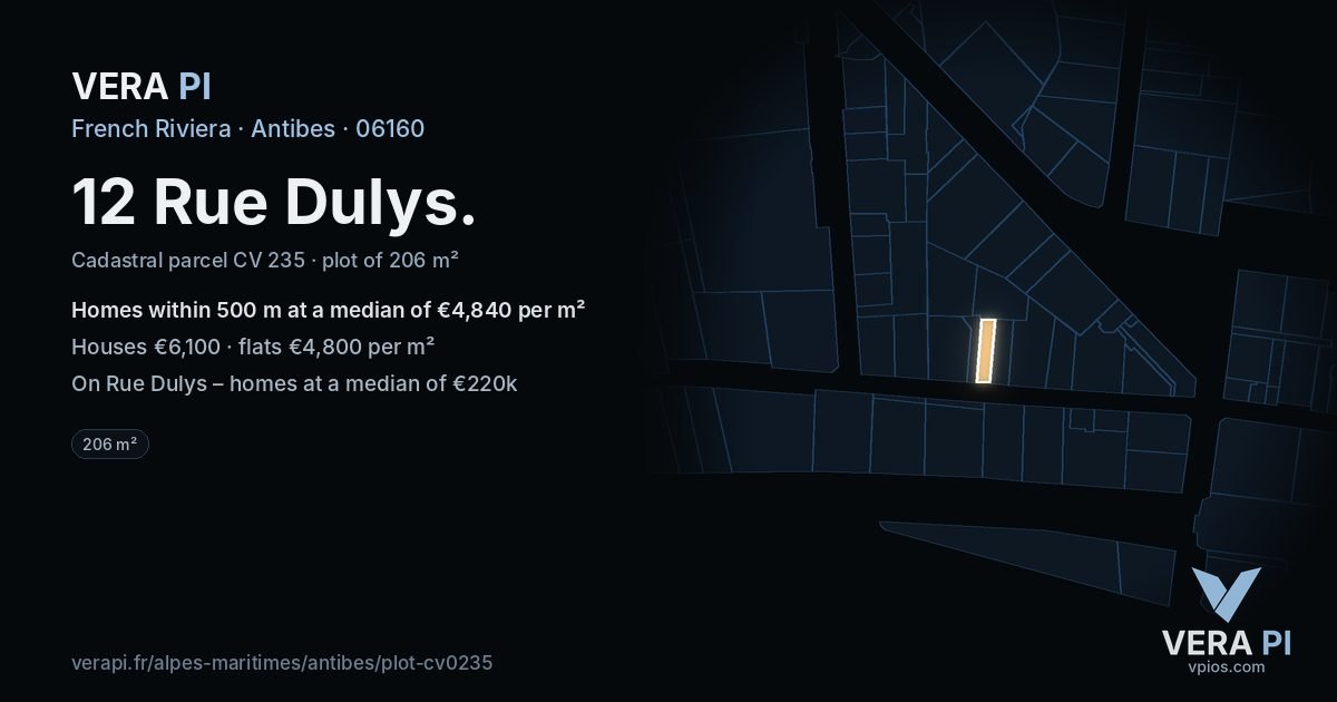 12 Rue Dulys, Antibes at night – the plot lit, the parcels around coloured by the prices near them