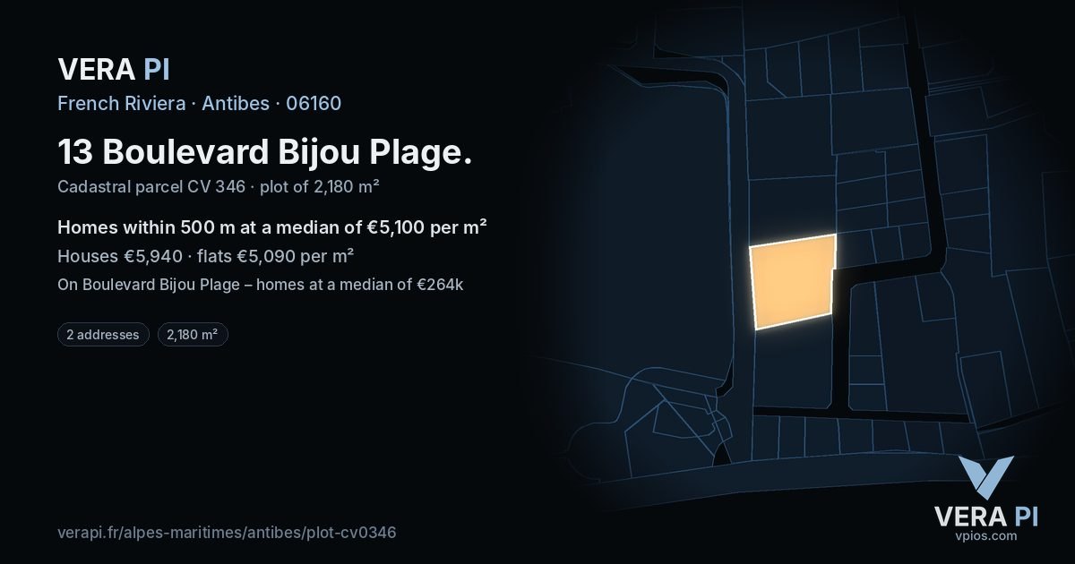 13 Boulevard Bijou Plage, Antibes at night – the plot lit, the parcels around coloured by the prices near them