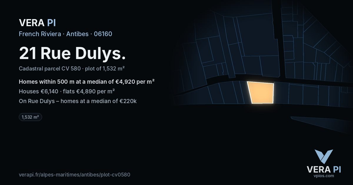 21 Rue Dulys, Antibes at night – the plot lit, the parcels around coloured by the prices near them