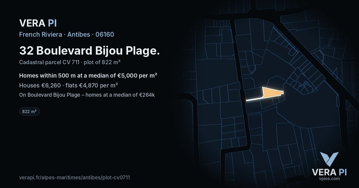 32 Boulevard Bijou Plage, Antibes at night – the plot lit, the parcels around coloured by the prices near them