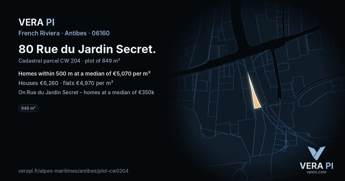 80 Rue du Jardin Secret, Antibes at night – the plot lit, the parcels around coloured by the prices near them