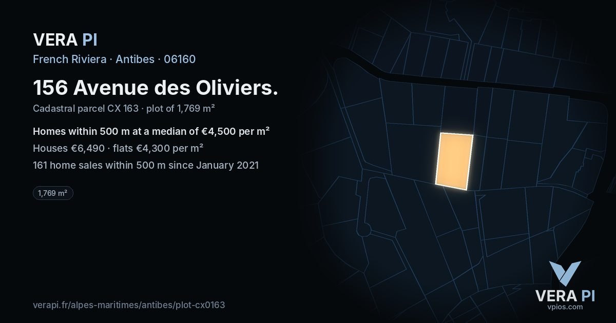 156 Avenue des Oliviers, Antibes at night – the plot lit, the parcels around coloured by the prices near them
