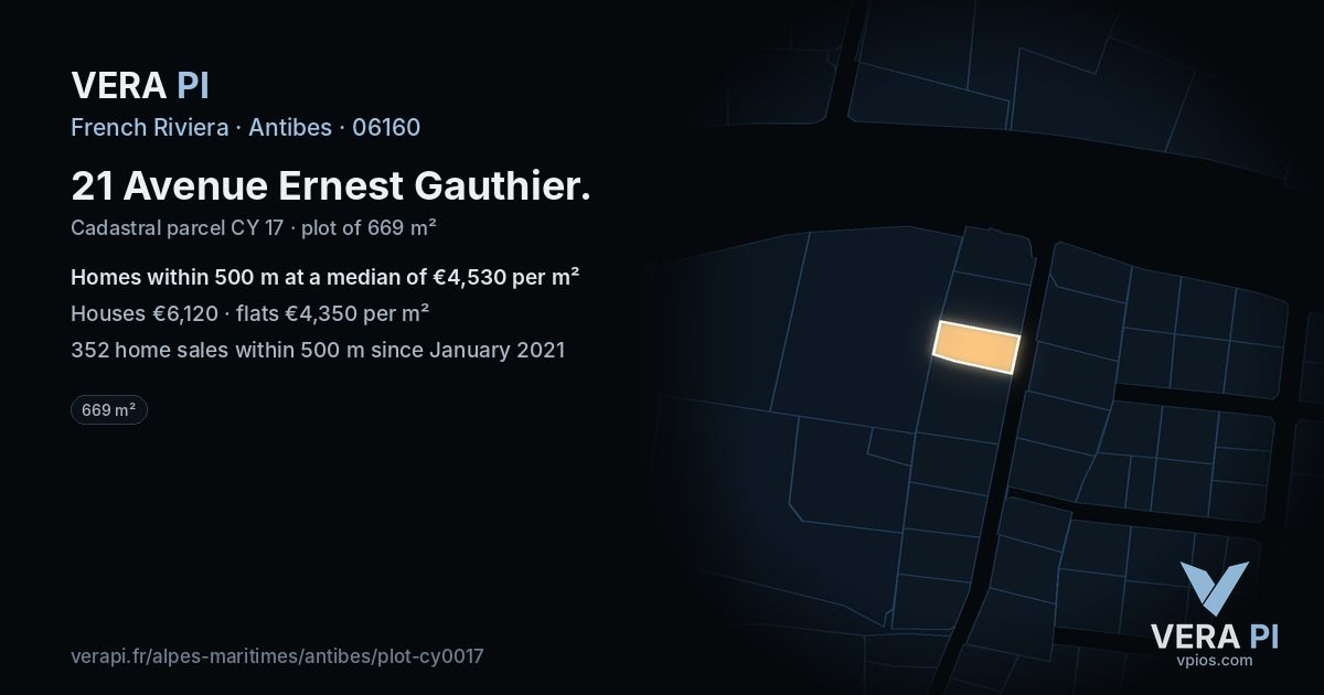 21 Avenue Ernest Gauthier, Antibes at night – the plot lit, the parcels around coloured by the prices near them