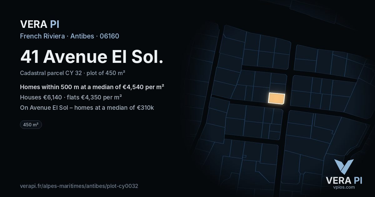 41 Avenue El Sol, Antibes at night – the plot lit, the parcels around coloured by the prices near them