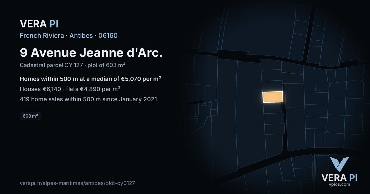 9 Avenue Jeanne d'Arc, Antibes at night – the plot lit, the parcels around coloured by the prices near them