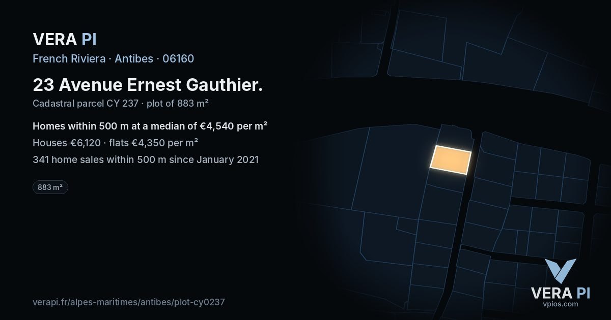 23 Avenue Ernest Gauthier, Antibes at night – the plot lit, the parcels around coloured by the prices near them
