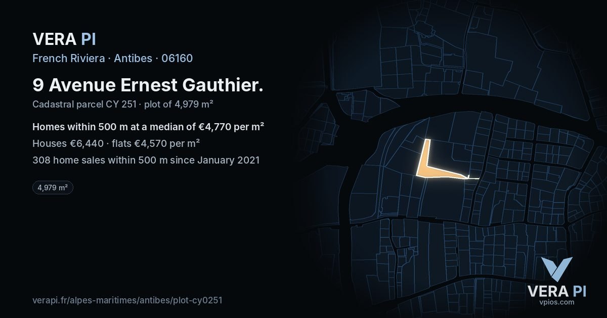9 Avenue Ernest Gauthier, Antibes at night – the plot lit, the parcels around coloured by the prices near them