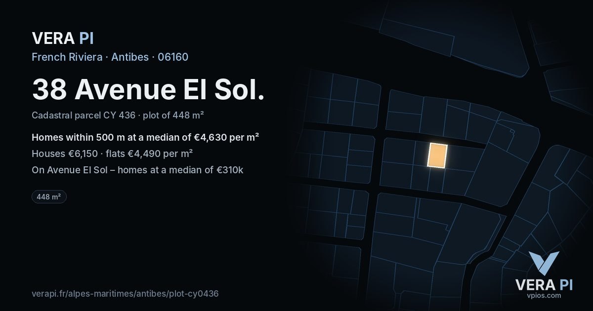 38 Avenue El Sol, Antibes at night – the plot lit, the parcels around coloured by the prices near them