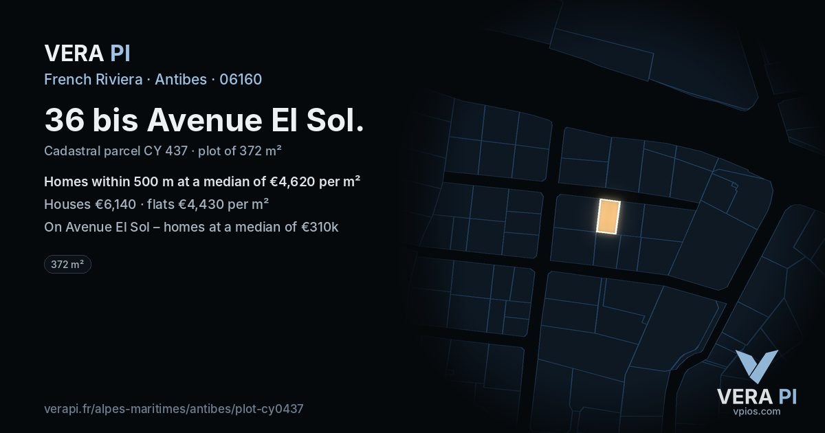 36 bis Avenue El Sol, Antibes at night – the plot lit, the parcels around coloured by the prices near them