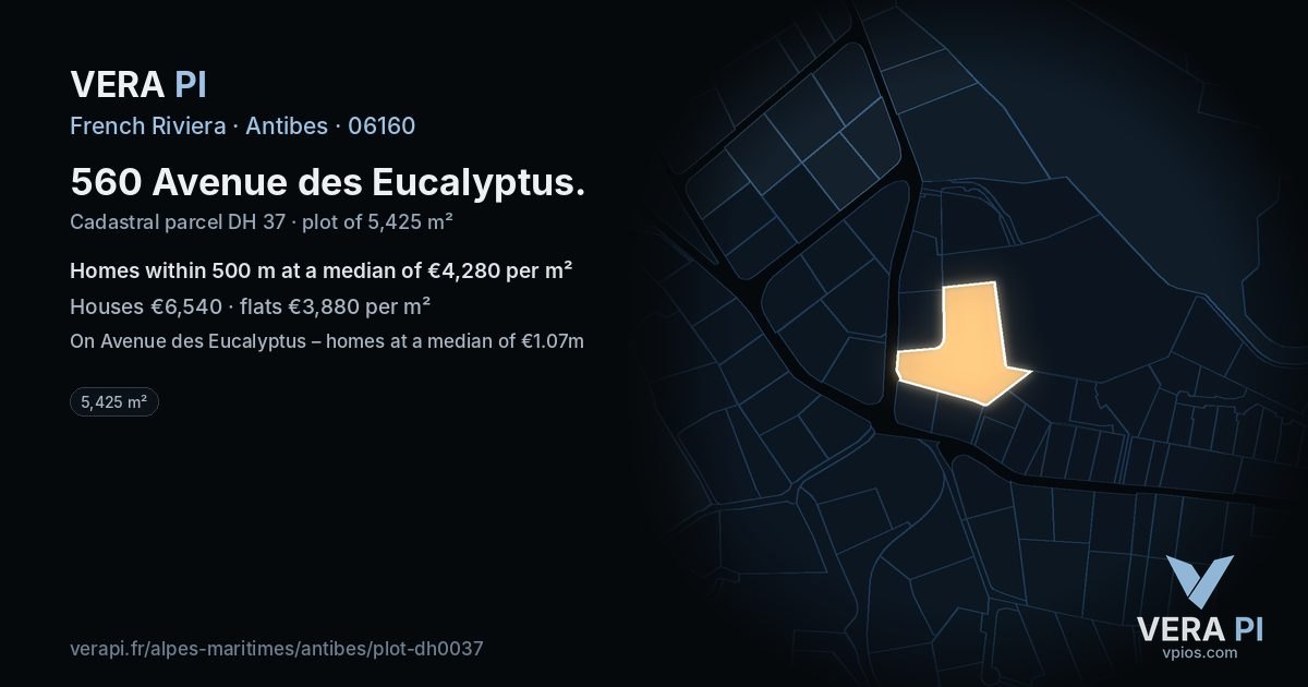 560 Avenue des Eucalyptus, Antibes at night – the plot lit, the parcels around coloured by the prices near them