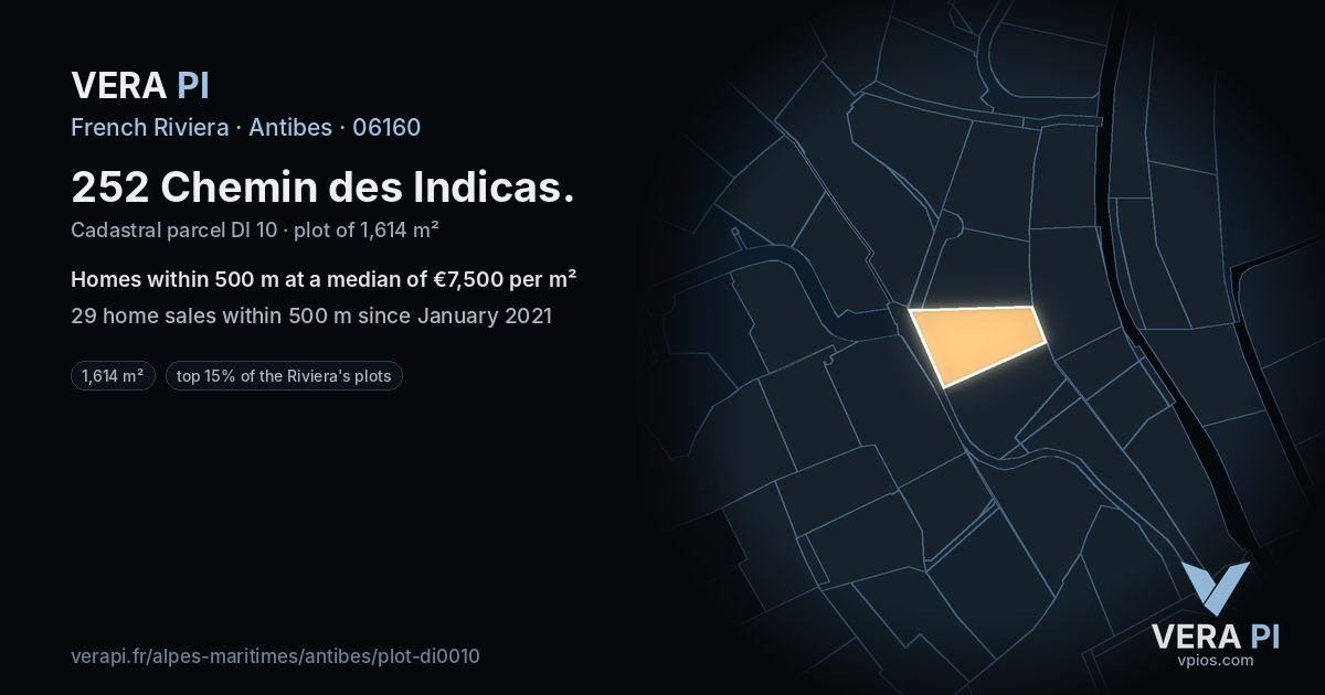 252 Chemin des Indicas, Antibes at night – the plot lit, the parcels around coloured by the prices near them