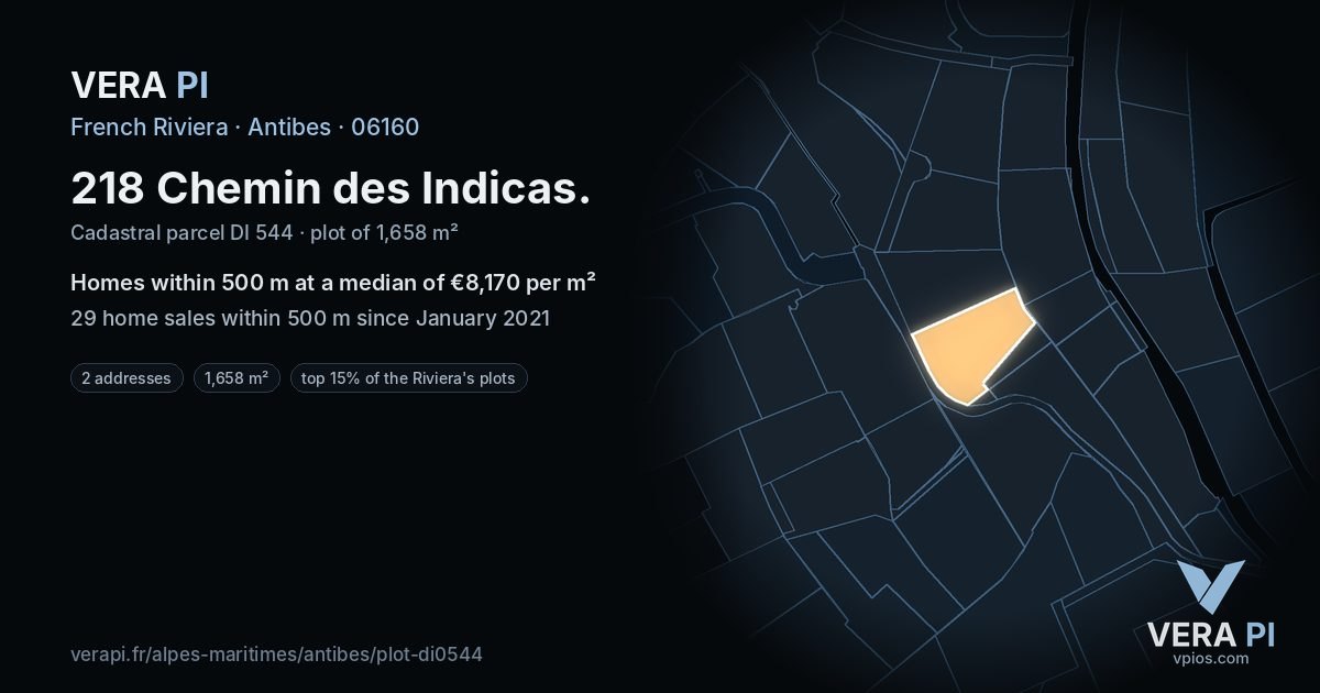 218 Chemin des Indicas, Antibes at night – the plot lit, the parcels around coloured by the prices near them