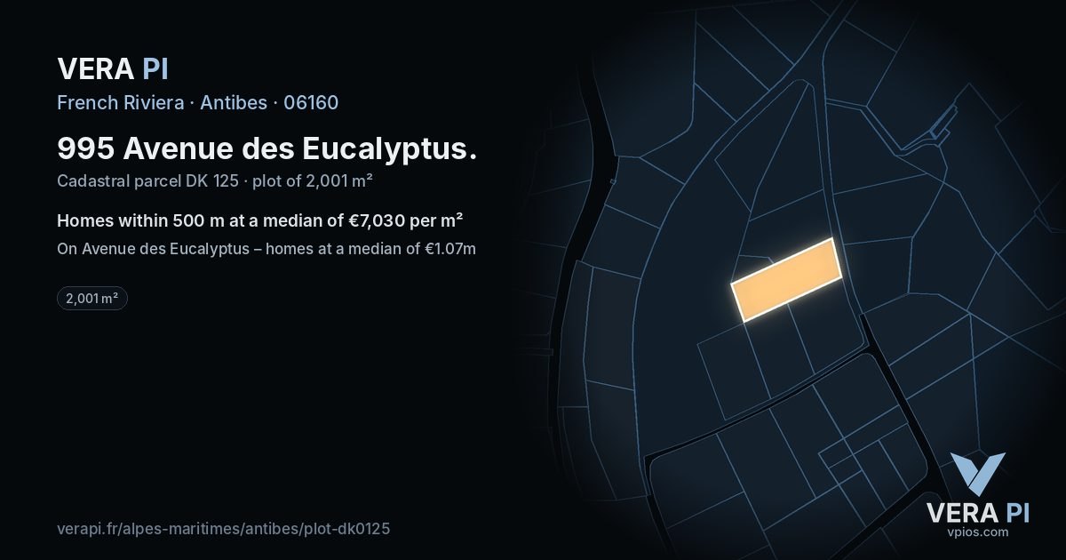 995 Avenue des Eucalyptus, Antibes at night – the plot lit, the parcels around coloured by the prices near them