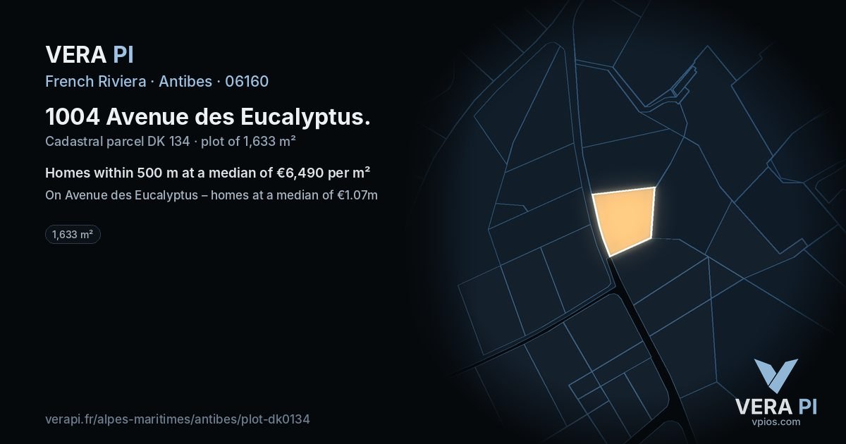1004 Avenue des Eucalyptus, Antibes at night – the plot lit, the parcels around coloured by the prices near them