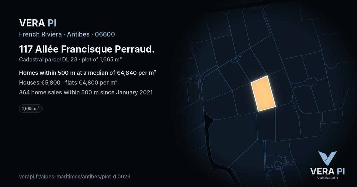 117 Allée Francisque Perraud, Antibes at night – the plot lit, the parcels around coloured by the prices near them