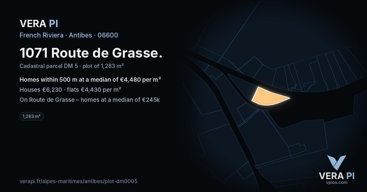 1071 Route de Grasse, Antibes at night – the plot lit, the parcels around coloured by the prices near them
