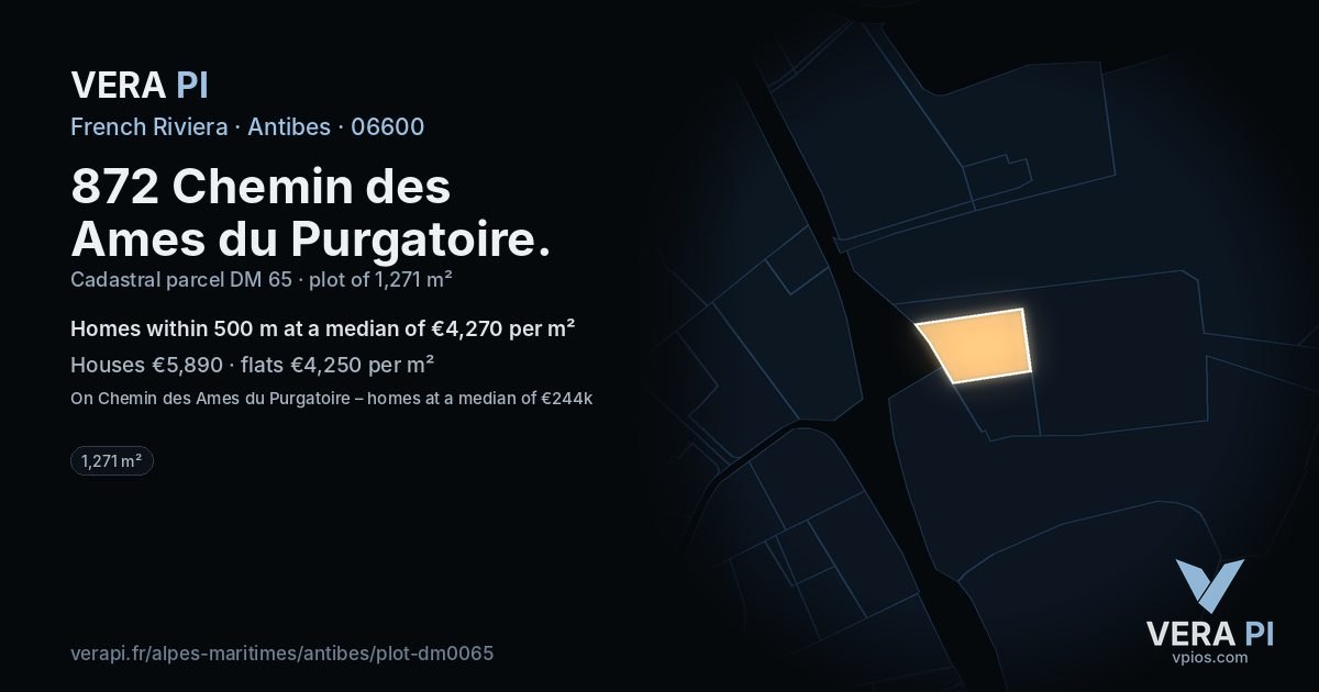 872 Chemin des Ames du Purgatoire, Antibes at night – the plot lit, the parcels around coloured by the prices near them