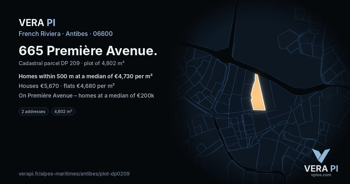 665 Première Avenue, Antibes at night – the plot lit, the parcels around coloured by the prices near them