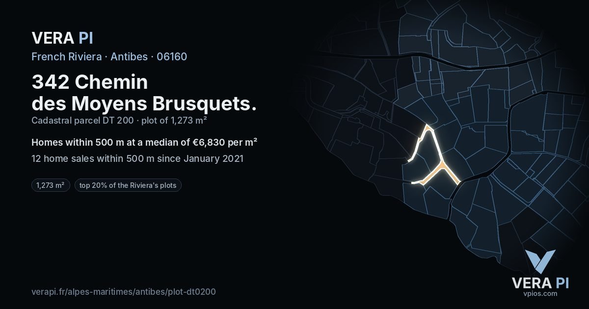 342 Chemin des Moyens Brusquets, Antibes at night – the plot lit, the parcels around coloured by the prices near them