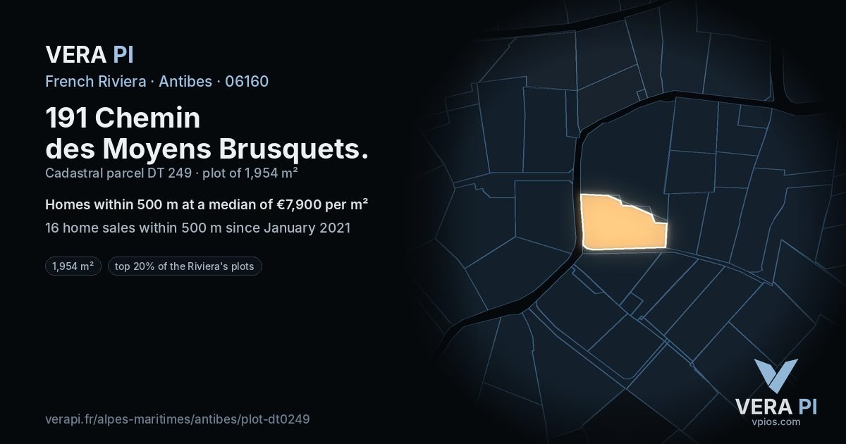 191 Chemin des Moyens Brusquets, Antibes at night – the plot lit, the parcels around coloured by the prices near them