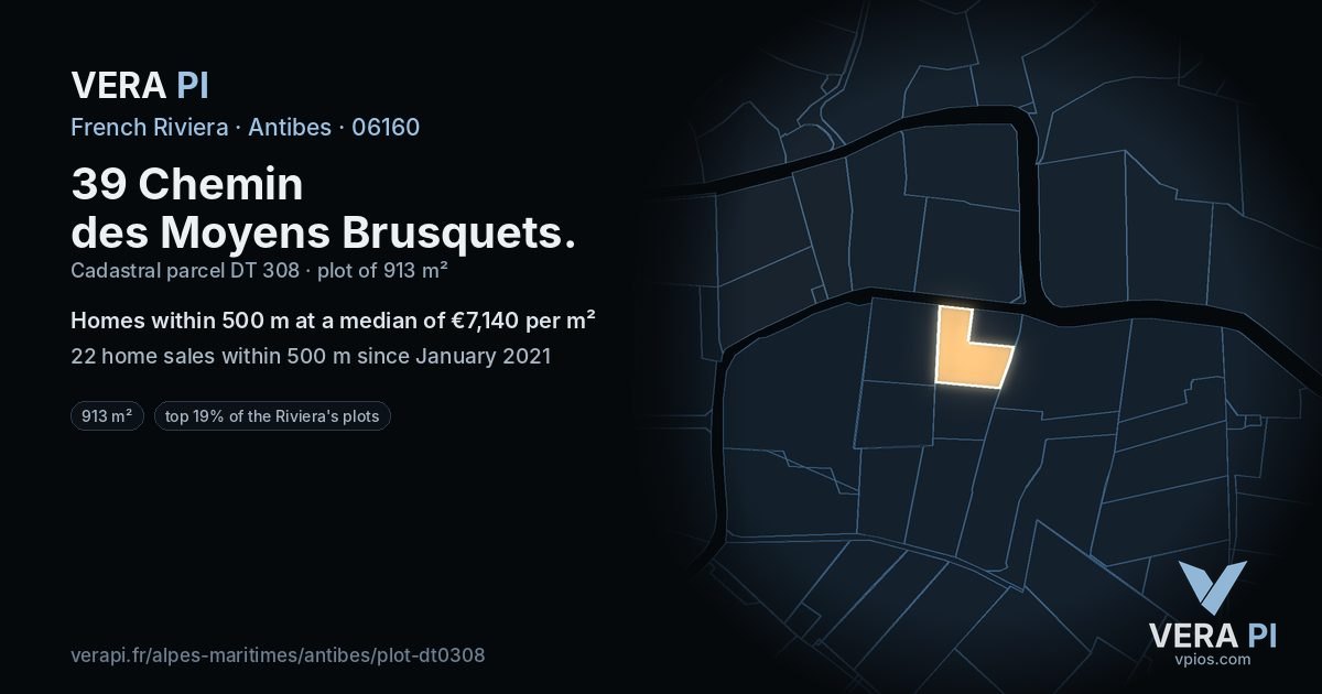 39 Chemin des Moyens Brusquets, Antibes at night – the plot lit, the parcels around coloured by the prices near them
